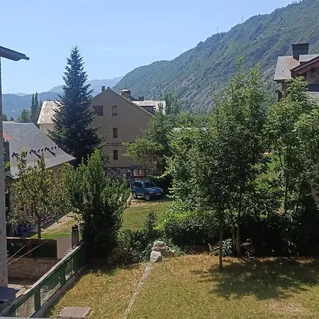 En Villanova, Valle De Benasque * Villanova