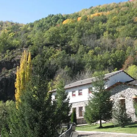 En Villanova, Valle De Benasque * Villanova